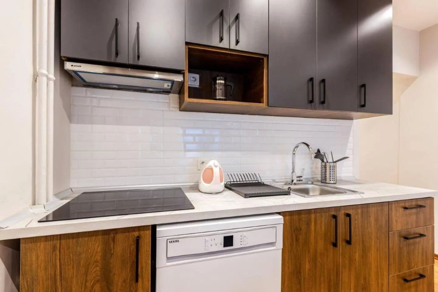 Charming Bright 4Bd2Bath Balcony Central Pad #368 Istanbul